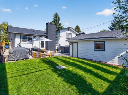 1215 Lake Twintree Drive Se, Calgary, AB 