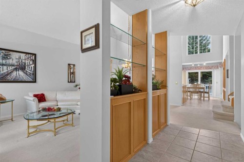 8516 Hawkford Gate Nw, Calgary, AB 