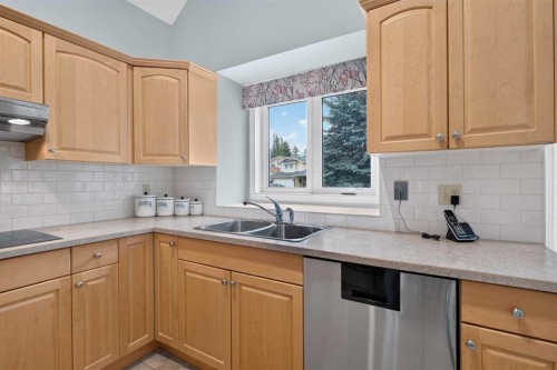 8516 Hawkford Gate Nw, Calgary, AB 