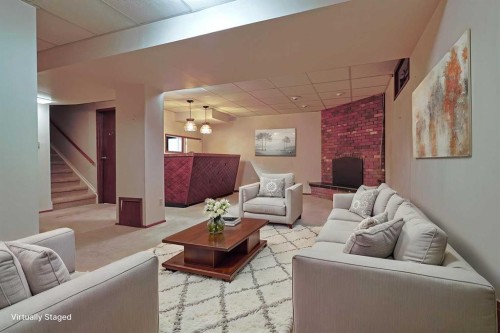 4116 40 Avenue Nw, Calgary, AB 