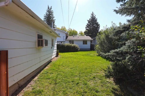 4116 40 Avenue Nw, Calgary, AB 