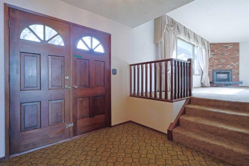 4116 40 Avenue Nw, Calgary, AB 