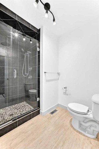 15 Towers Close, Red Deer, AB 