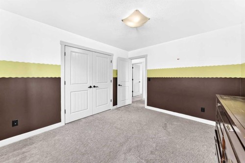 15 Towers Close, Red Deer, AB 