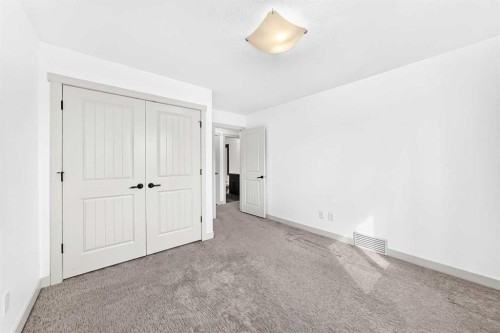 15 Towers Close, Red Deer, AB 