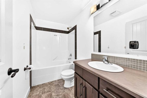 15 Towers Close, Red Deer, AB 