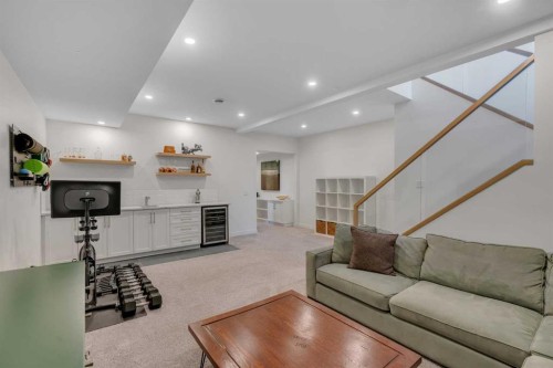 5215 4A Street Sw, Calgary, AB 