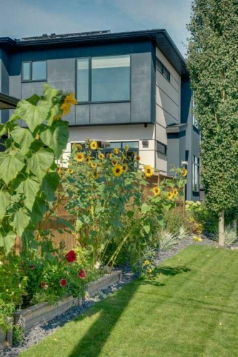 5215 4A Street Sw, Calgary, AB 