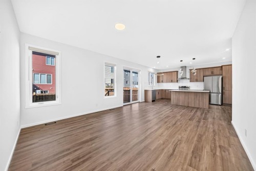 118 Yorkstone Villas Sw, Calgary, AB 