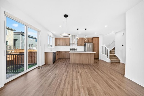 118 Yorkstone Villas Sw, Calgary, AB 