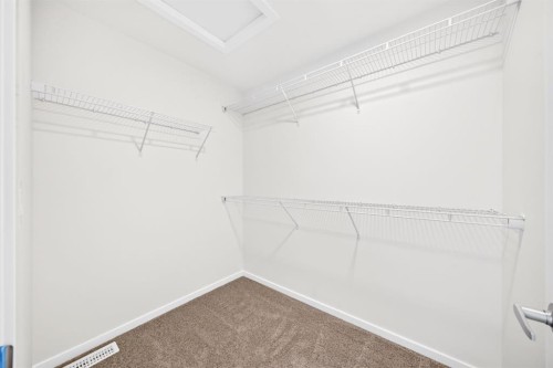118 Yorkstone Villas Sw, Calgary, AB 