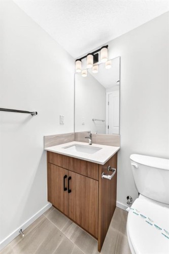 118 Yorkstone Villas Sw, Calgary, AB 