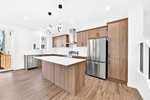 118 Yorkstone Villas Sw, Calgary, AB 