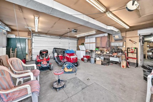 7219 Bow Crescent Nw, Calgary, AB 