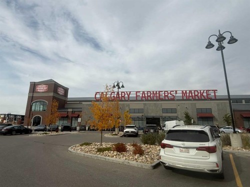 7219 Bow Crescent Nw, Calgary, AB 