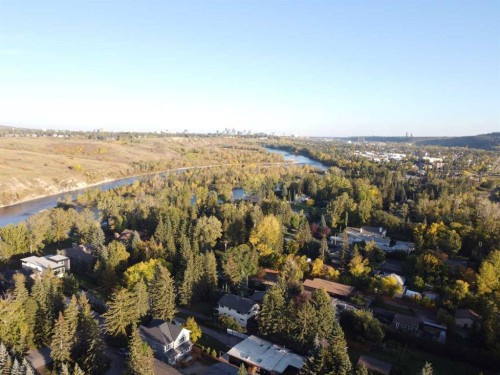 7219 Bow Crescent Nw, Calgary, AB 