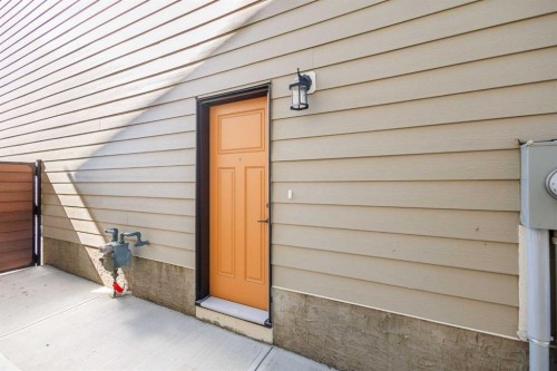37 Rowmont Common Nw, Calgary, AB 