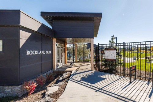 37 Rowmont Common Nw, Calgary, AB 