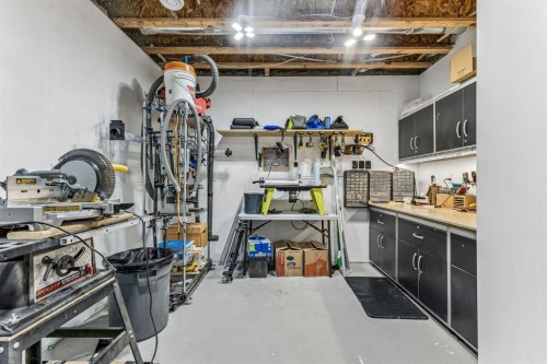 264 Riviera Way, Cochrane, AB 