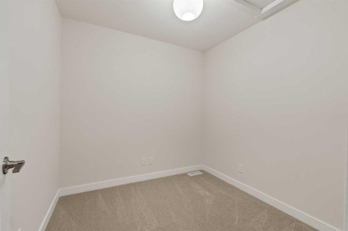 212 Sovereign Common Sw, Calgary, AB 