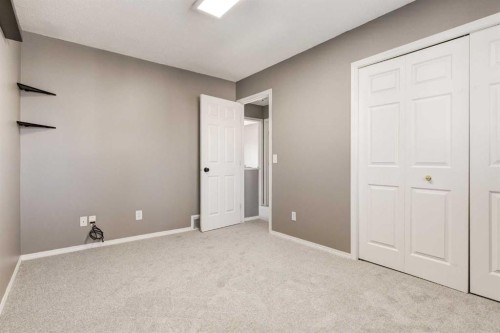 87 Royal Elm Way Nw, Calgary, AB 