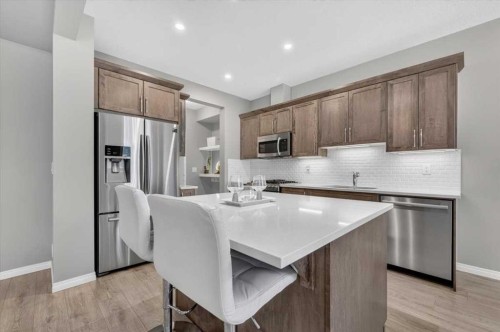 33 Yorkville Green Sw, Calgary, AB 