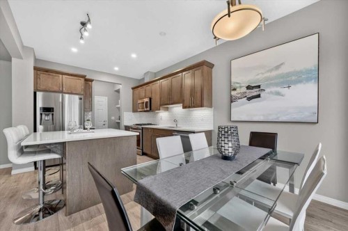 33 Yorkville Green Sw, Calgary, AB 