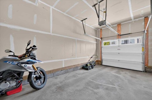 33 Yorkville Green Sw, Calgary, AB 