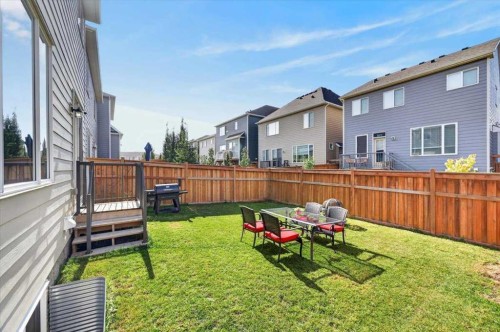33 Yorkville Green Sw, Calgary, AB 