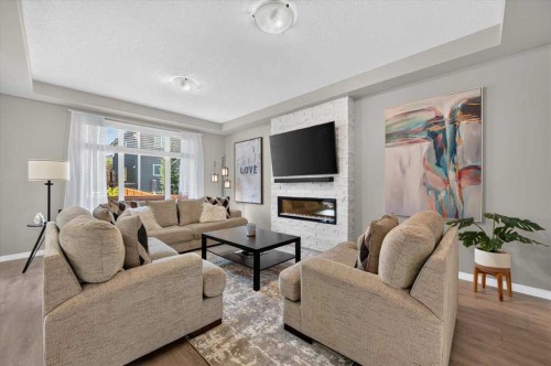 33 Yorkville Green Sw, Calgary, AB 