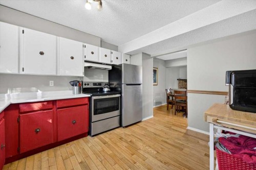 61-4940 39 Avenue Sw, Calgary, AB 