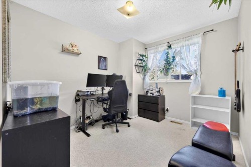 61-4940 39 Avenue Sw, Calgary, AB 