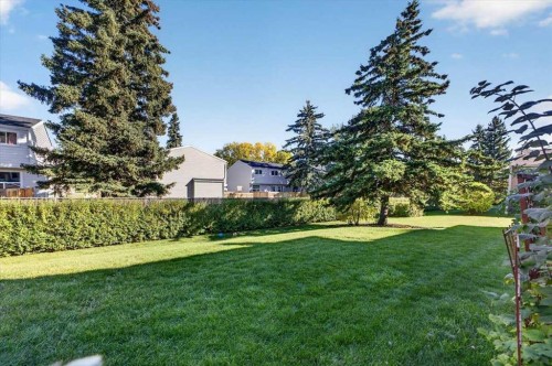 61-4940 39 Avenue Sw, Calgary, AB 