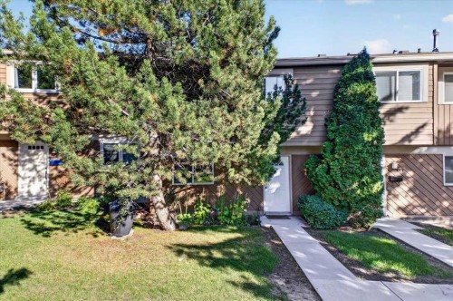 61-4940 39 Avenue Sw, Calgary, AB 