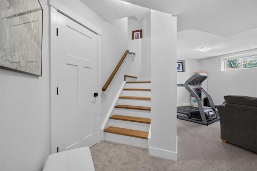 113 Hidden Creek Park Nw, Calgary, AB 
