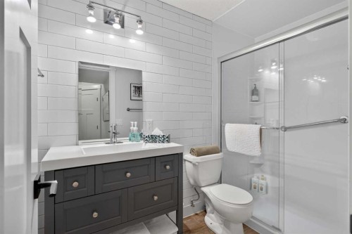 113 Hidden Creek Park Nw, Calgary, AB 