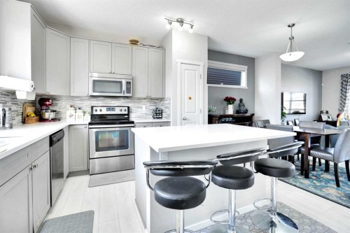 215 Savanna Parade Ne, Calgary, AB 