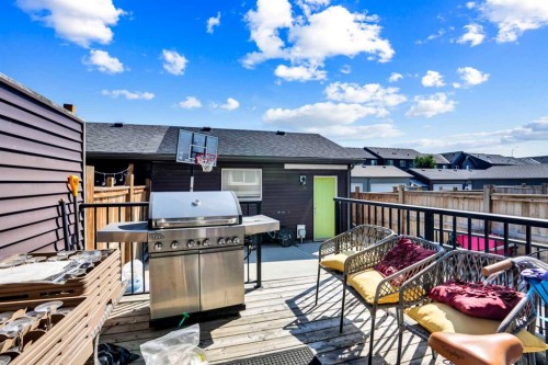 215 Savanna Parade Ne, Calgary, AB 