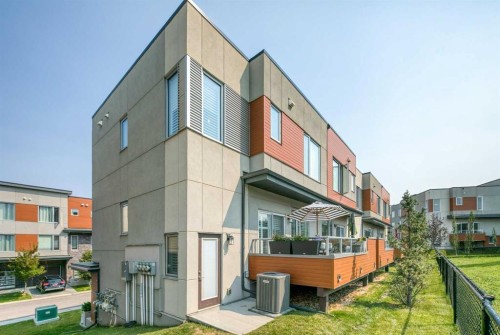 111 Shawnee Common Sw, Calgary, AB 