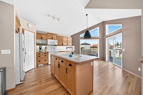12 Welshimer Crescent Ne, Langdon, AB 
