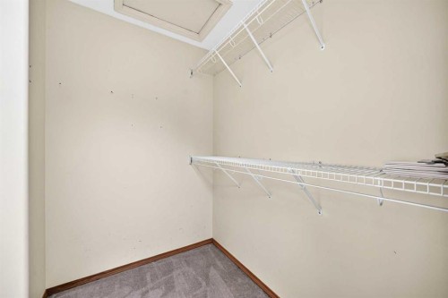 12 Welshimer Crescent Ne, Langdon, AB 