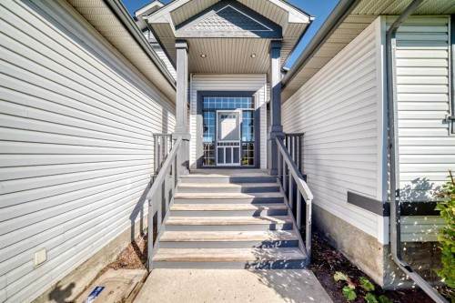 12 Welshimer Crescent Ne, Langdon, AB 