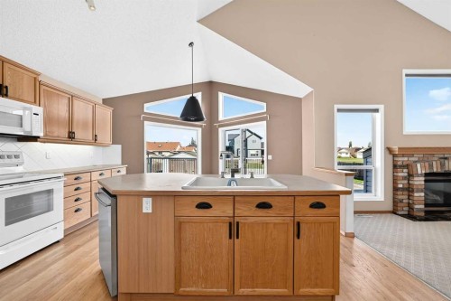 12 Welshimer Crescent Ne, Langdon, AB 