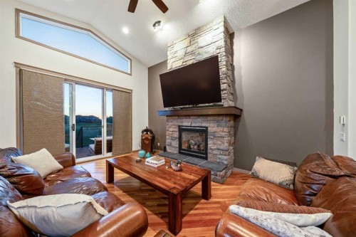 517 Boulder Creek Circle Se, Langdon, AB 