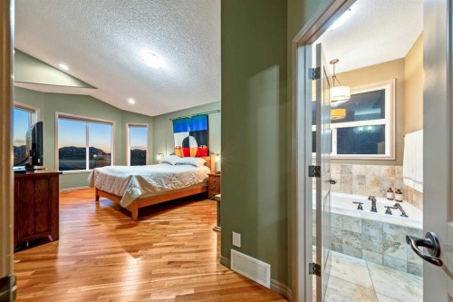 517 Boulder Creek Circle Se, Langdon, AB 