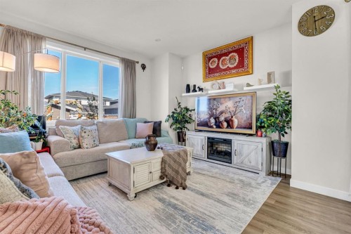 337 Chelsea Hollow, Chestermere, AB 