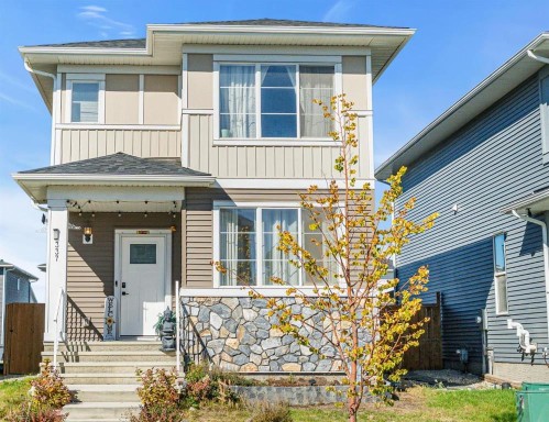 337 Chelsea Hollow, Chestermere, AB 