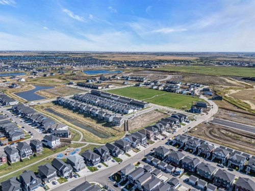 337 Chelsea Hollow, Chestermere, AB 