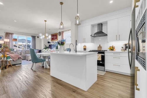 337 Chelsea Hollow, Chestermere, AB 