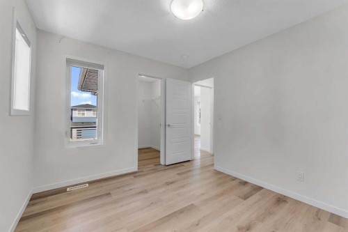 31 Corner Meadows Grove Ne, Calgary, AB 